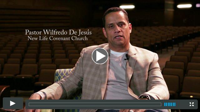 Pastor Wilfredo De Jesus Celebrates Clemente's 40th Anniversary