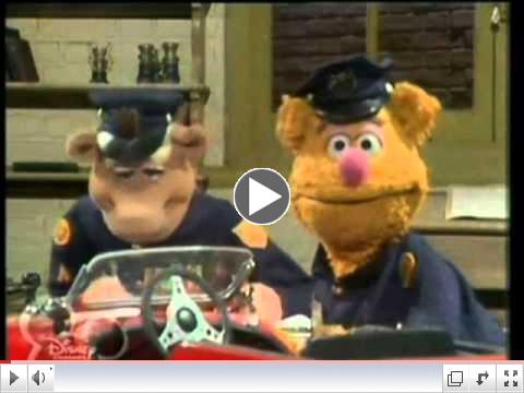 The Muppet Show:  Bear on Patrol - Double Parking