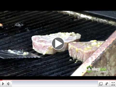 Grilled Yellowfin Tuna with Lemon and Garlic