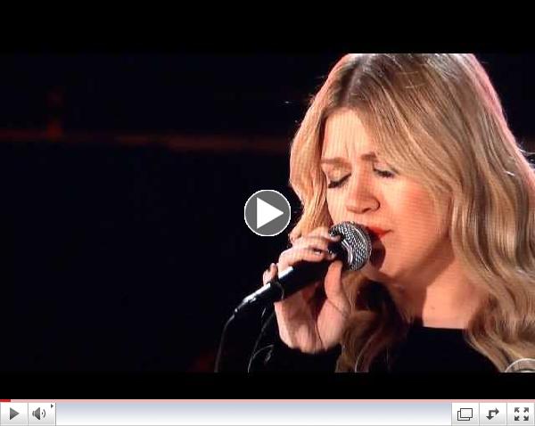 Kelly Clarkson Grammys 2013 Tennessee Waltz and Natural Woman