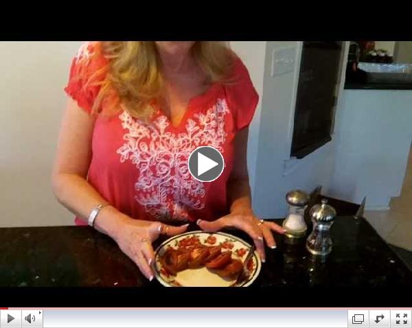 Tasty Black Tomatoes... Flavor packed Black Tomatoes are now SO Popular. mp4