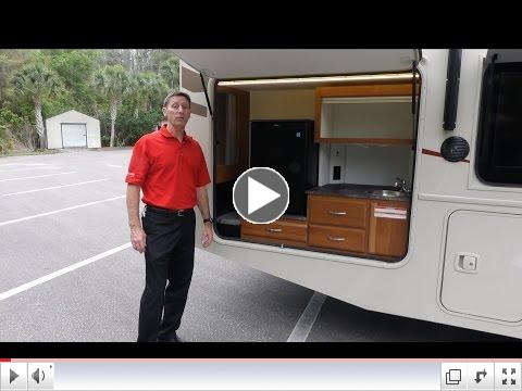 Tour Winnebago's Vista 29VE 