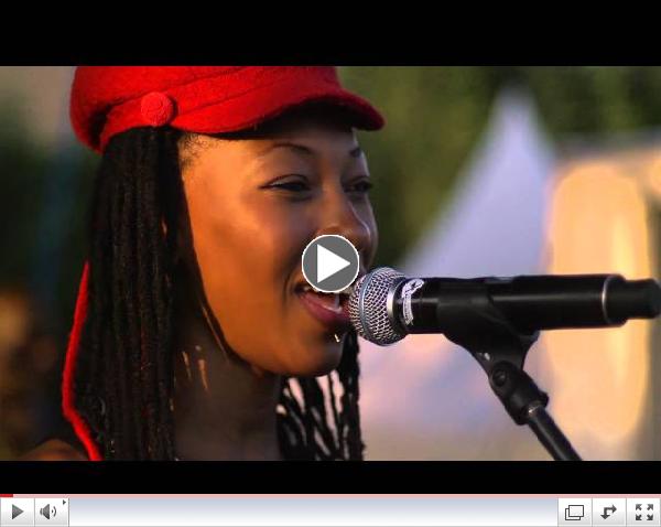 Fatoumata Diawara - Bakonoba (Official)