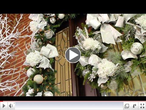 Decorate Your Holiday Entryway