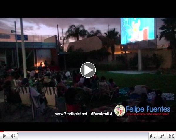 Felipe Fuentes Kicks Off Council District 7 Family Movie Nights