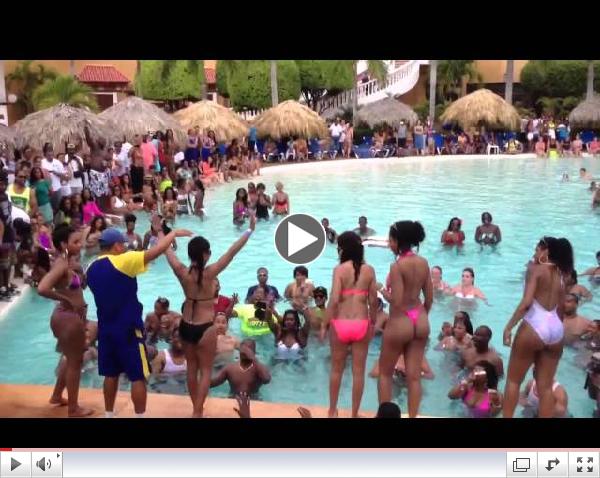 UrbanParadiseDR2013 Splash Bash Pool party 2