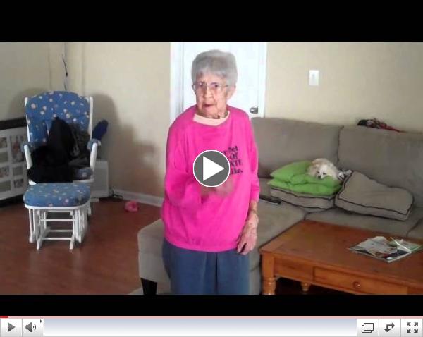 97 year old Granny dancing to Just Dance 2 - HOT STUFF!