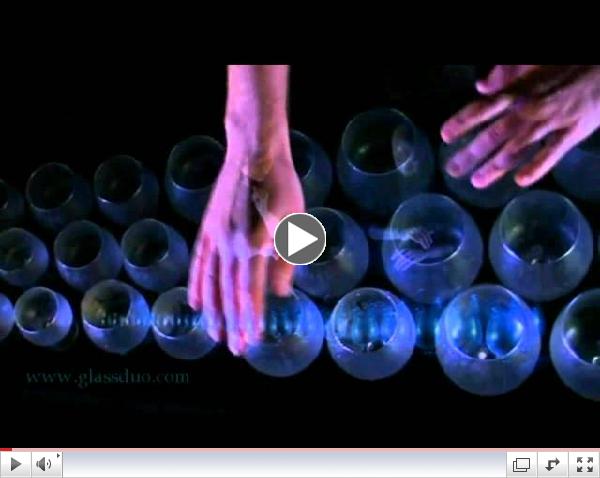 Glass Duo  (Organ) - J.S Bach Toccata and Fugue in D (Parts 1 & 2)