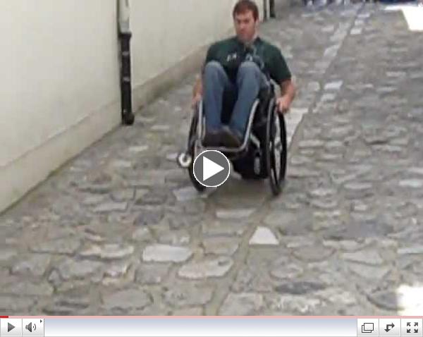 Video of John Sage going down a steep street in Istanbul