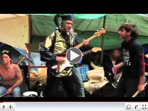 Occupy Portland: Protesters Sing F*ck the USA