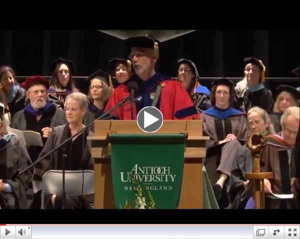 AUNE 2013 Commencement Highlights