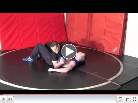 Double Wrist Lock vs Kimura