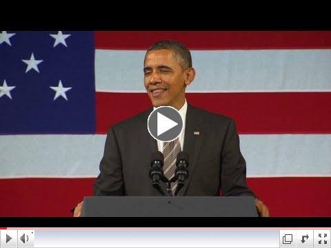 Obama sings, campaigns at the Apollo