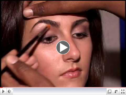 Khuraira's secret to creating a smokey eye makeup: www.khuraira.com