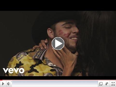 Gerardo Ortiz - Y Me Besa!