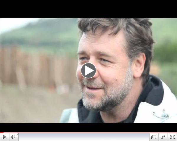Russell Crowe Visits Duncarron Medieval Village