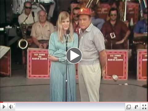 USO Christmas Show-Long Binh, Vietnam 1970