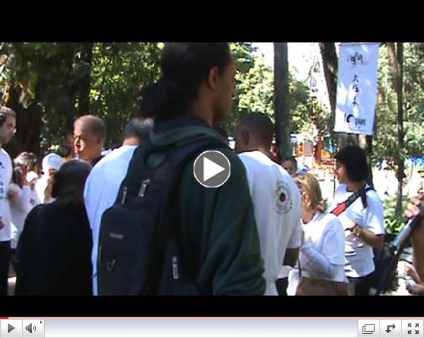 Comemora????o do World Tai Chi Day 2013