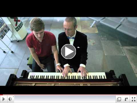 Bus Station Sonata 'Commuters play Beethoven'