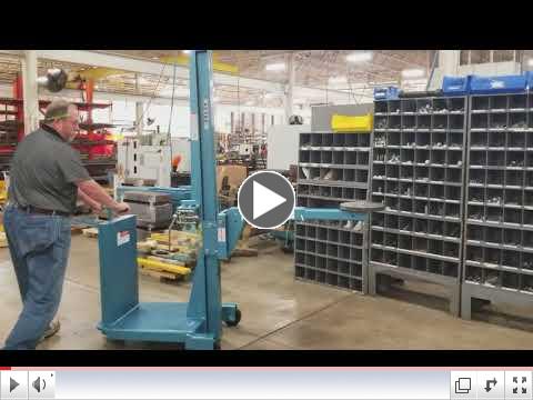 Counterbalance Lift Truck with EZ-Steer