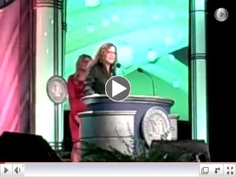 Genita Petralli receives Human Rights Award for Green Mental Health Care