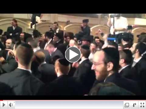Hasidic Jews going Gangnam style