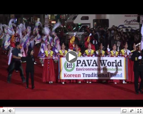 PAVA World Korean Traditional Band - 2012 Hollywood Christmas Parade