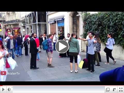 I Trust You, Do You Trust Me ? Hug Me - Social Experiment - Free Hugs Istanbul ikizlerTv