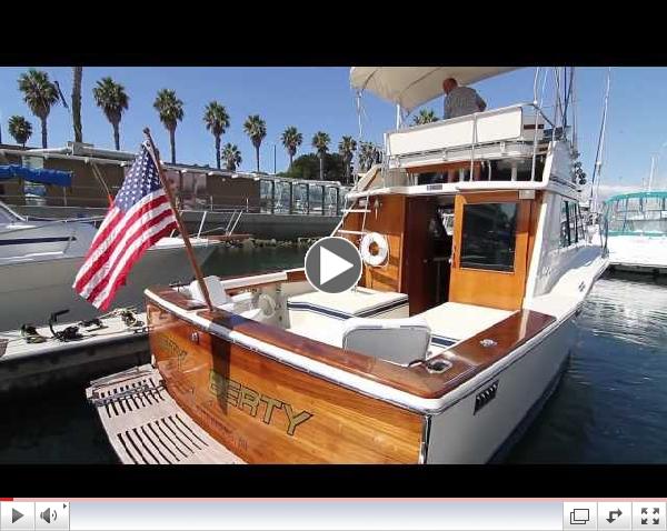 1976 Chris Craft 30 Tournament Fisherman - Totally Restored